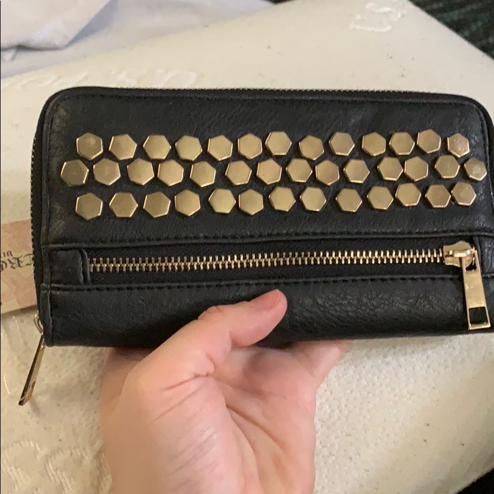BRAND NEW Crown vintage leather black wallet!!